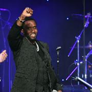 Sean ”Diddy” Combs tar emot hederspris.