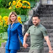 Volodymyr Zelenskyj med fru Olena Zelenska på Stenhammars slott. 