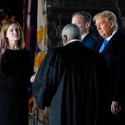 Amy Coney Barrett väljs in till USA:s högsta domstol.