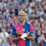 Lamine Yamal spelar i Barcelona.