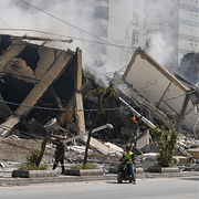 Israel har intensifierat attackerna mot Libanon.