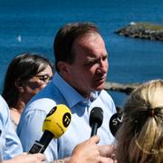 Statsminister Stefan Löfven håller pressträff på Hasslö i Blekinge skärgård på måndagen.