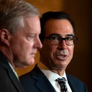 USA:s finansminister Steven Mnuchin och Trumps stabschef Mark Meadows.