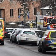 Räddningspådraget utanför sekretariatet i går.