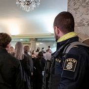 Polis på plats då kulturminister Parisa Liljestrand deltar vid  invigningen av filmfestivalen JIFF -  Judiska Internationella Filmfestivalen - på biografen palladium i Malmö på lördagen.