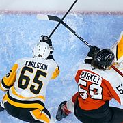 Erik Karlsson var på isen när det avgörande målet gick in.