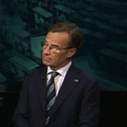 Nooshi Dadgostar och Ulf Kristersson i SVT:s ”Agenda”.