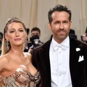 Ryan Reynolds med hustrun Blake Lively