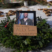 En minnesplats i Minnesota efter dödsskjutningen av Alex Pretti. 