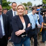 I mitten Marine LePen. 