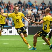 Jeppe Okkels och Per Frick jublar efter 2–0. 