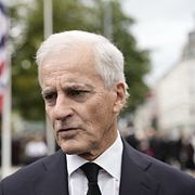 Norges statsminister Jonas Gahr Støre efter söndagens sorgegudstjänst.