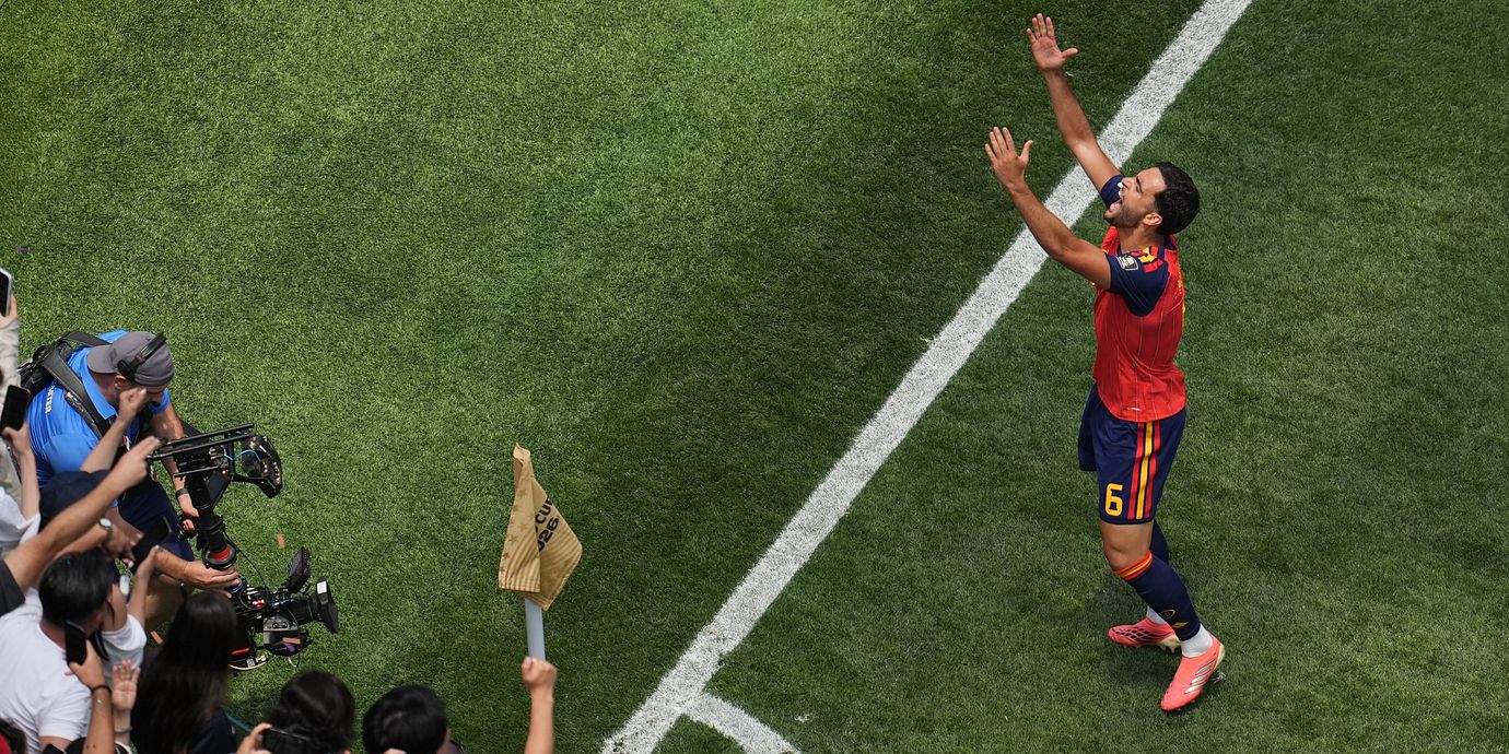 Mikel Merino avgjorde till Spaniens fördel för andra matchen i rad.