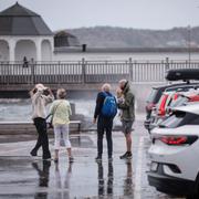 Stormen Floris ansätter Lysekil på västkusten. 