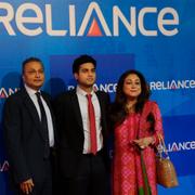 Anil Ambani med sin son Jai Anmol Ambani och Tina Ambani