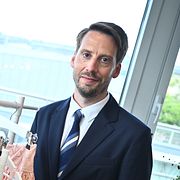 H&M:s vd Daniel Ervér på kontoret efter att företagets sexmånadersrapport presenterats.