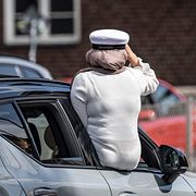 Polisen i Malmö har i år haft nolltolerans för personer som hängt ut genom bilfönster i trafiken och utfärdat nära 150 bötesstraff. Bilden är tagen från ett annat år.