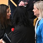 
Vänsterpartiledaren Nooshi Dadgostar och Socialdemokraternas partiledare Magdalena Andersson vid riksmötets öppnande.