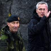 ÖB Micael Bydén och Natochefen Jens Stoltenberg i oktober/Ann Linde med USA:s utrikesminister Antony Blinken i december.