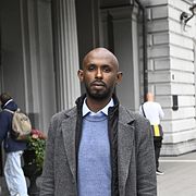 Mohamed Abdukardir Ali från Borlänge som personkryssats till riksdagen för Vänsterpartiet, fotograferad när han kom till Stockholm från Borlänge på Stockholms centralstation.