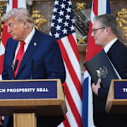 En brittisk soldat i Afghanistan 2008, Donald Trump och Keir Starmer