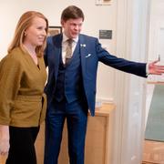 Arkivbild: Talmannen och Annie Lööf.