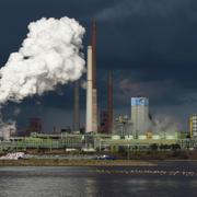 Thyssenkrupps stålverk i Duisburg, Tyskland. Arkivbild.