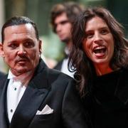 Johnny Depp och Maïwenn vid premiären i Cannes.