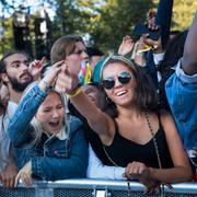 Publik under Migos spelning på första dagen av på Way out West i Göteborg 2017.