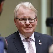 Peter Hultqvist (S)