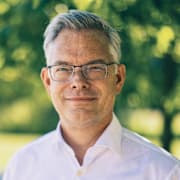 Sydbanks vd Mark Luscombe.