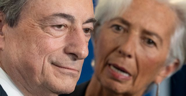 Italiens premiärminister Mario Draghi och ECB-chefen Christine Lagarde. Boris Roessler / AP