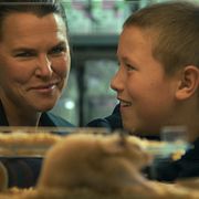 Bella (Mia Skäringer Lázár) och Ludde (Frank Lilja) i tv-serien ”Diagnoser”