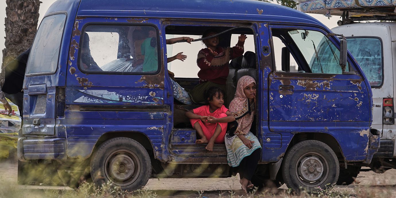 En jemenitisk familj på flykt i Aden, 12 oktober.