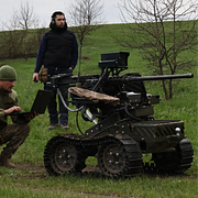 Zelenskyj/Ukrainsk krigsrobot.