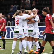 Glodis Perla Viggosdottir har precis satt dit 3–0.