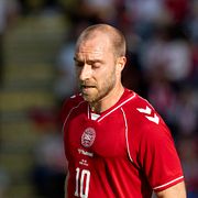 Danmarks Christian Eriksen under gårdagens match innan han kollapsade.