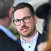 Håkan Svenneling (V). 