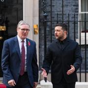 Storbritanniens premiärminister Keir Starmer och Ukrainas president Volodymyr Zelenskyj.