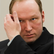 Anders Behring Breivik under rättegången 2012 och terrorforskaren Magnus Ranstorp.