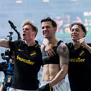 AIK-spelarna jublar.