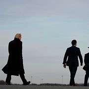 Donald Trump med flera försvarstoppar. Arkivbild.