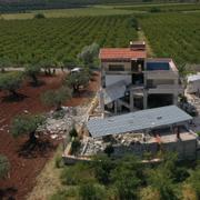 Huset norr om Aleppo, Syrien, Abu al-Hussein al-Qurayshi ska ha hittats av den turkiska säkerhetstjänsten MIT. 