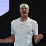 Alexander Zverev firar segern