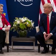 Donald Trump och Ursula von der Leyen under  World Economic Forum i Davos 2020.