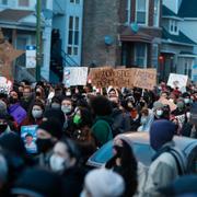 Demonstranter i Logan Park i Chicago