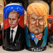 Putin och Trump som ryska dockor.