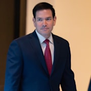 Marco Rubio/Förstörelse efter rysk attack i Ukraina.