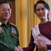 Militärledaren Min Aung Hlaing, Aung San Suu Kyi.