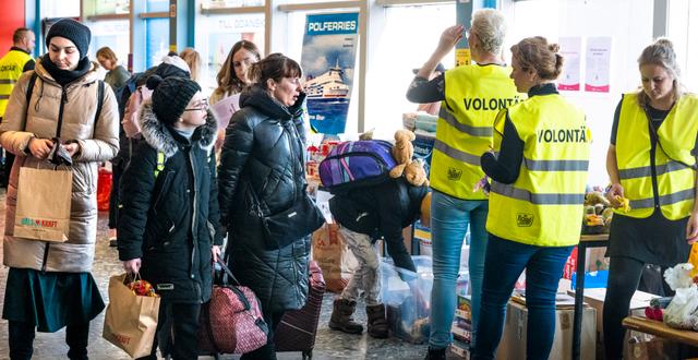 Ukrainska flyktingar anländer till Nynäshamn, 16 mars.  Claudio Bresciani / TT